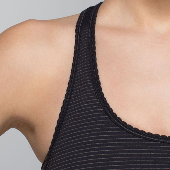 Lululemon 105 F Singlet (Seriously Light Luon) - Black - 4 - Picture 5 of 13